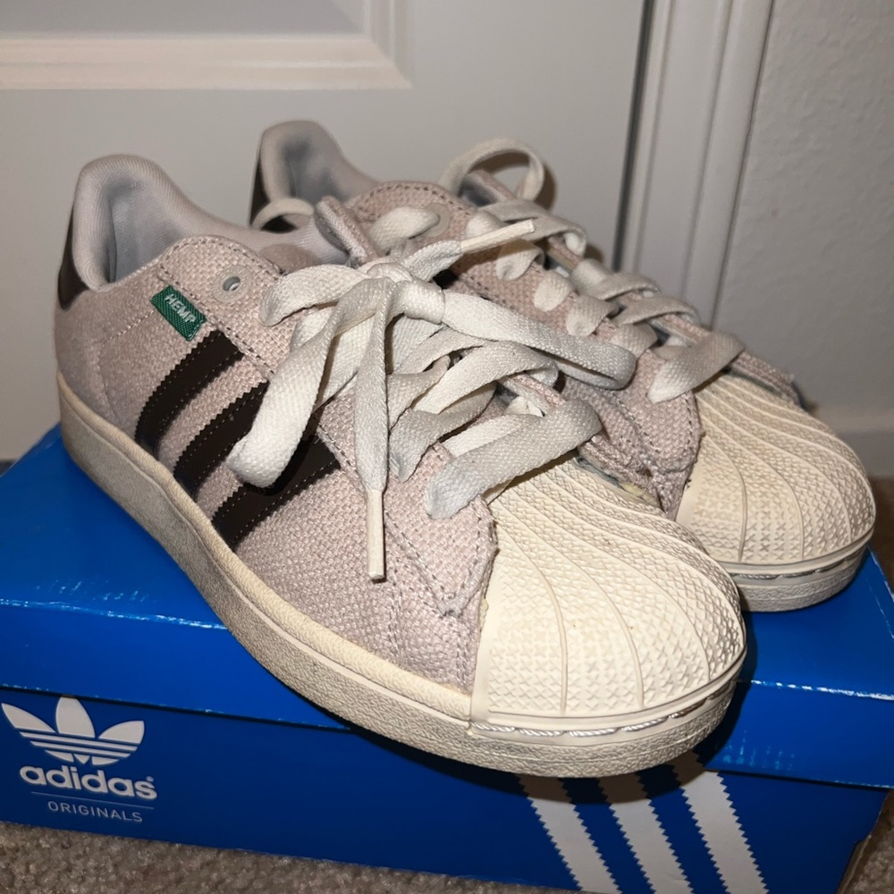 Tan adidas size 6y